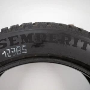 Značkový Zimní Semperit 195/60R18 - 4ks  - vzorek cca 9,3 mm